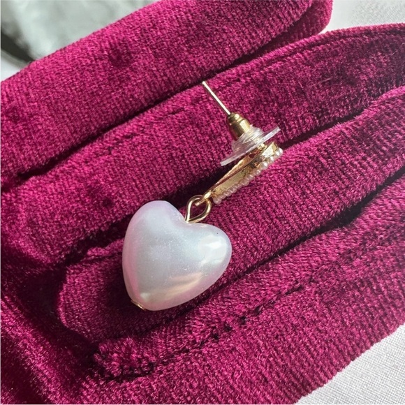 Gold and Pearl Heart Earrings - Picture 5 of 7